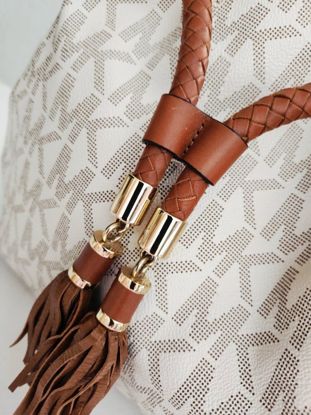 Euc Michael Kors Monogramed Shoulder Bag Purse Tote - Picture 7 of 13